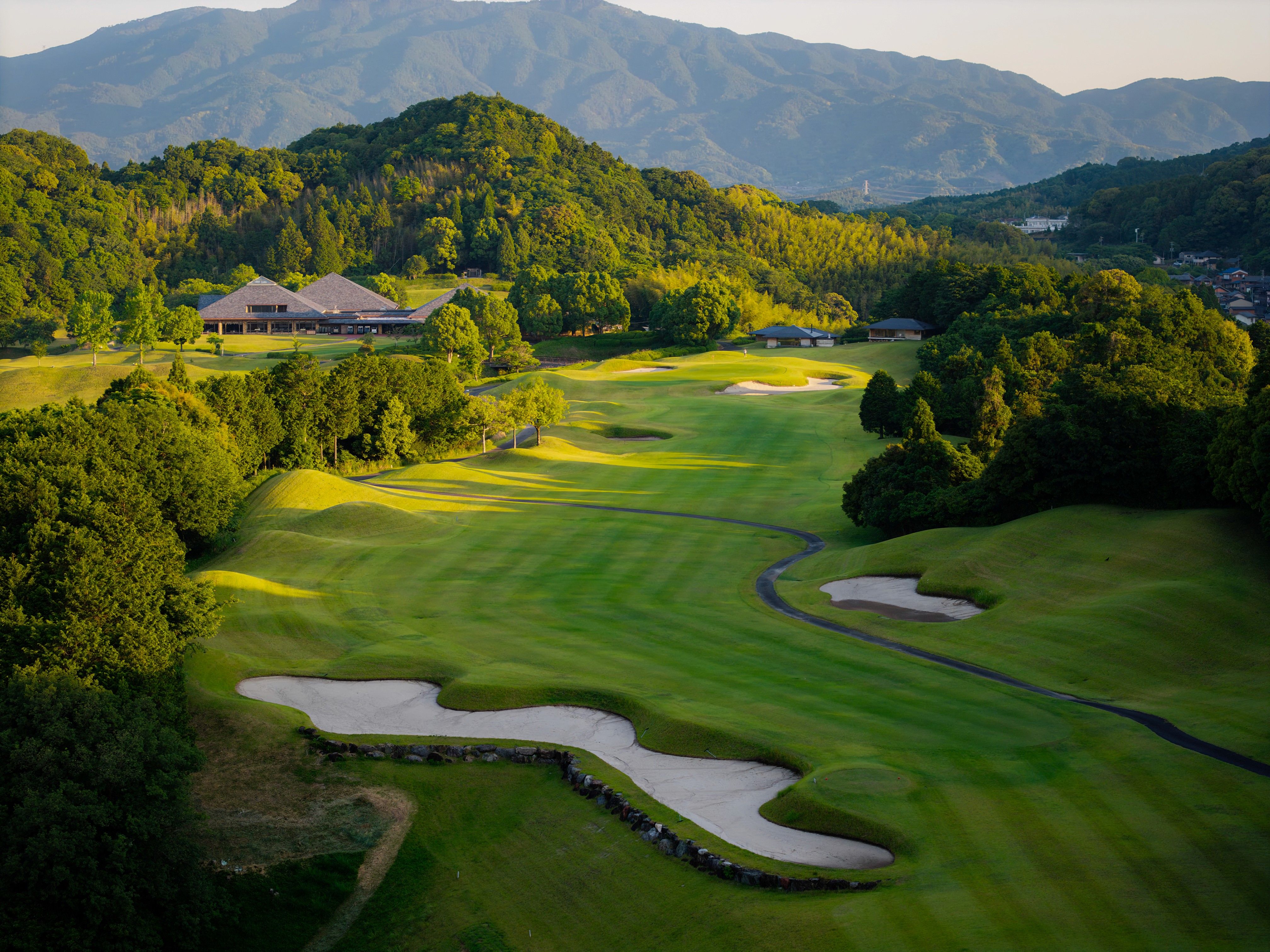 Tsu Country Club