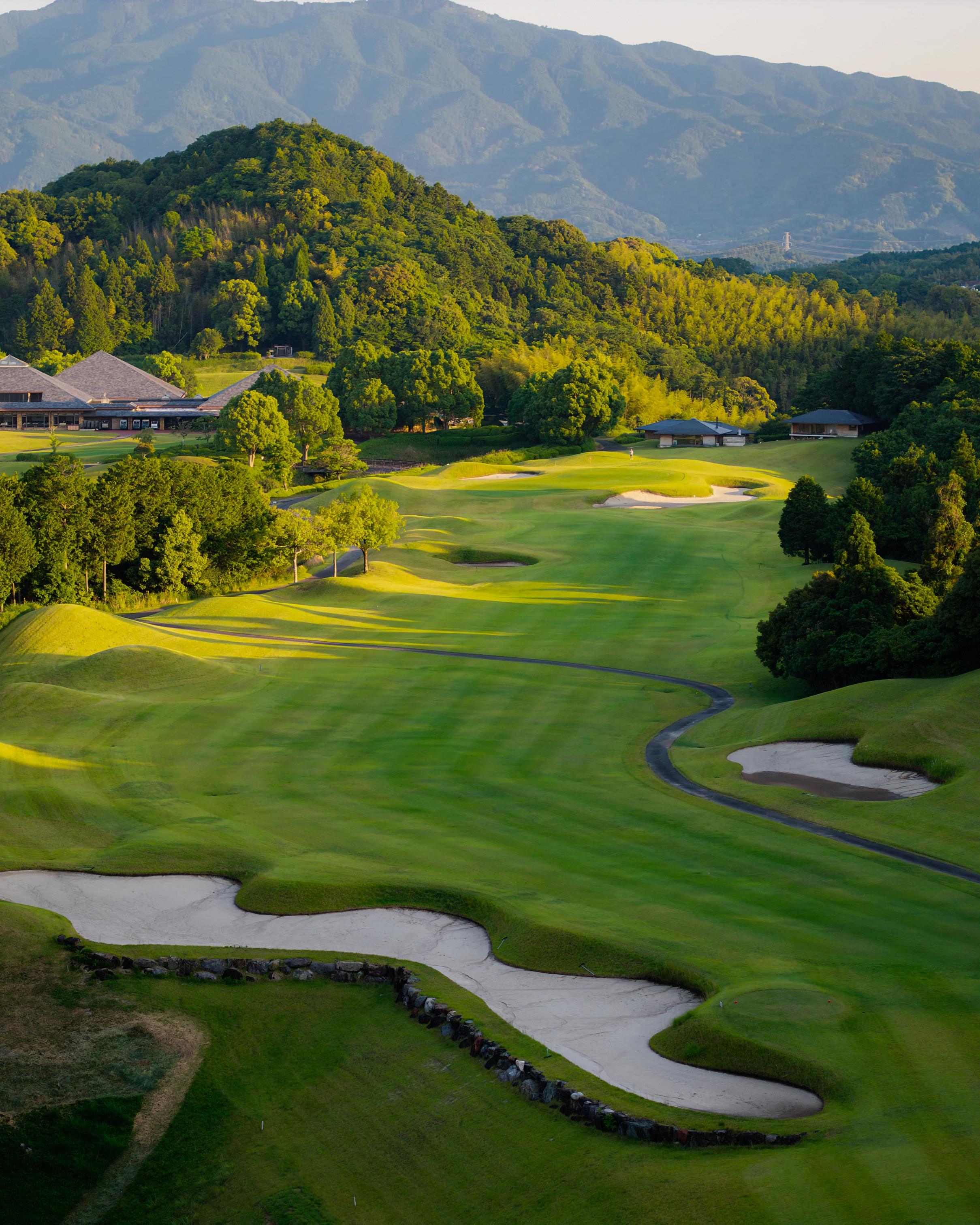 Tsu Country Club