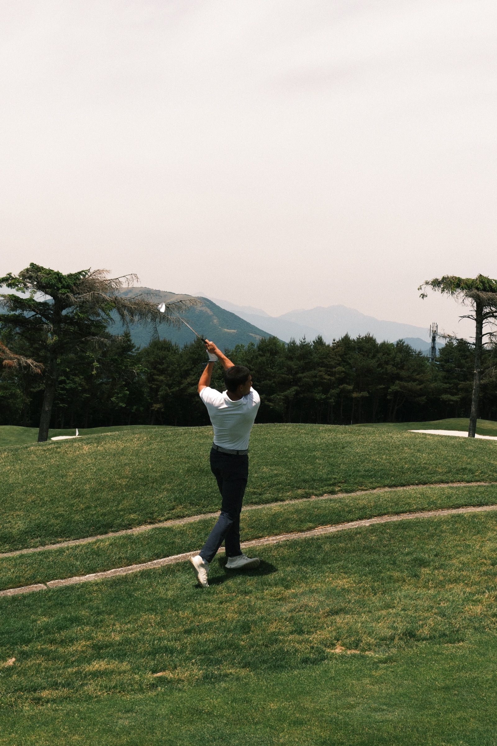 Warming up before the round