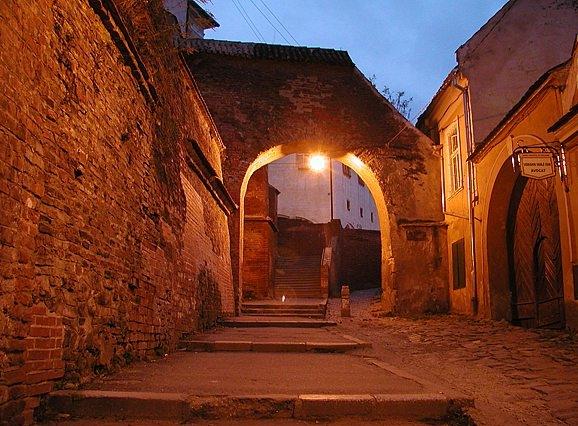 Descopera Orasul Vechi: Pasajul Scarilor din Sibiu