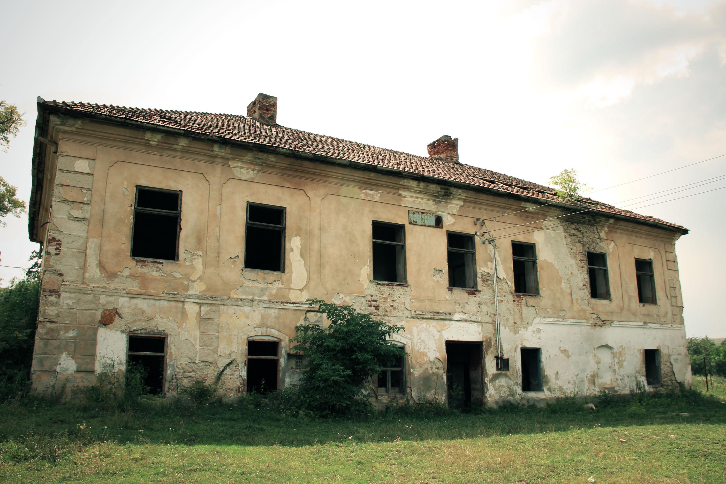 Conacul Haller – Burgul din Gârbou