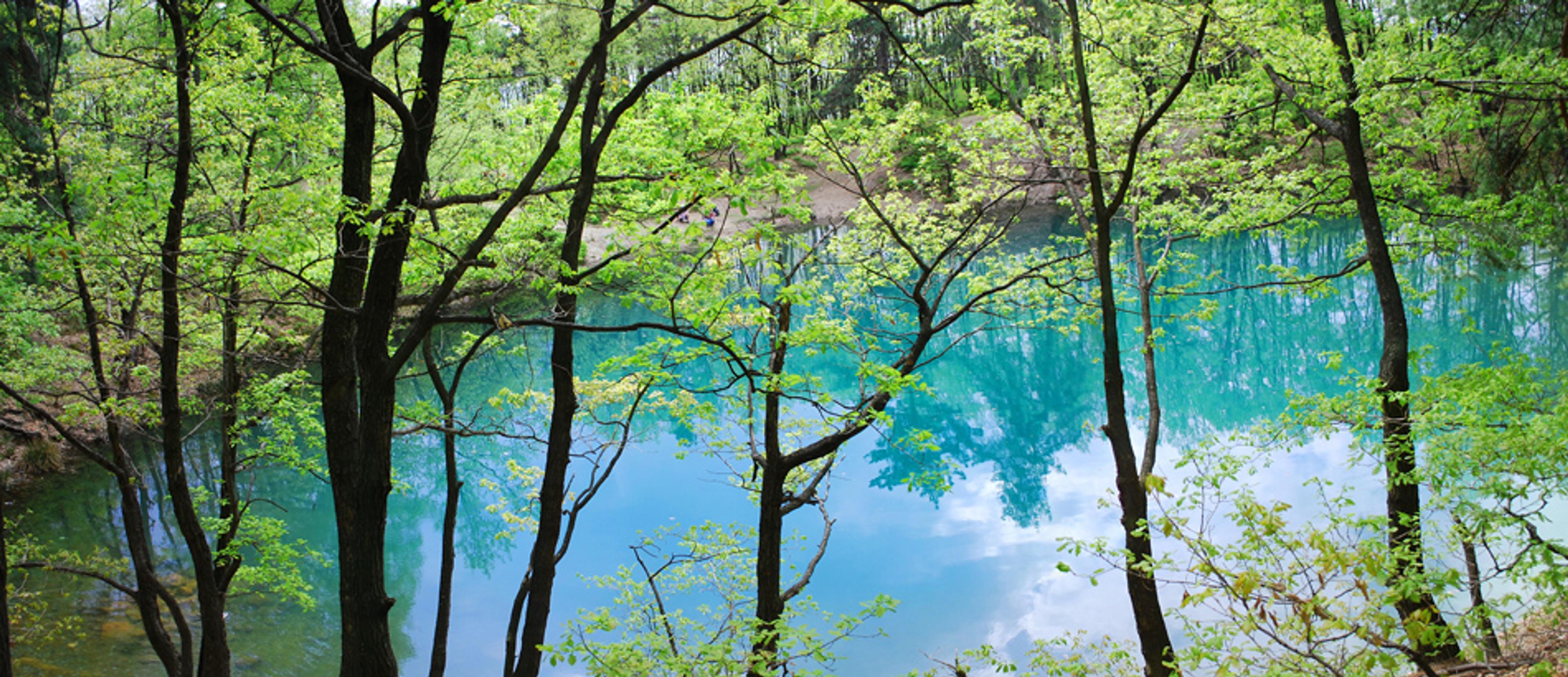 Lacul Albastru de la Baia Sprie