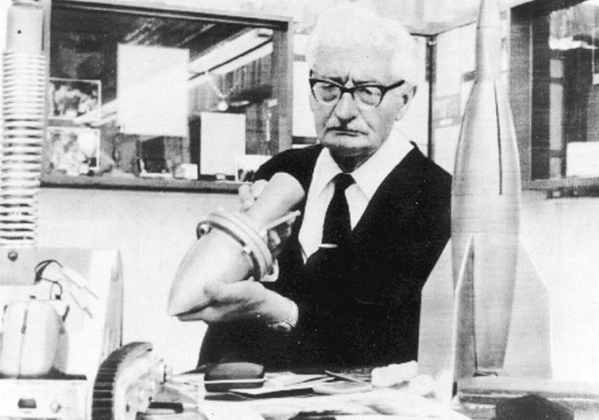 Invitație la festivitatea de predare a bustului Prof. Hermann Oberth