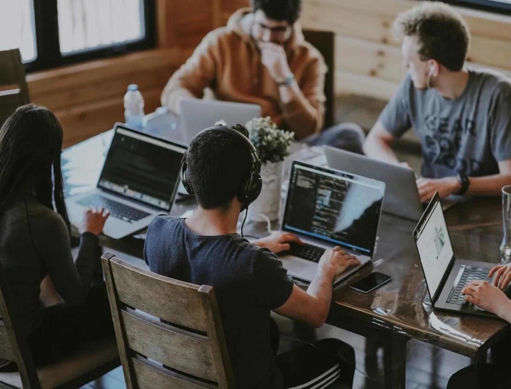 Why you need software maintenance and support services