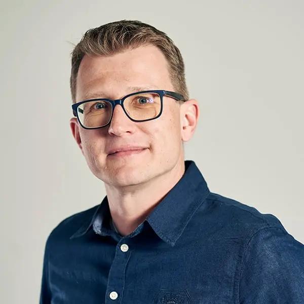 Marcel Stocker von der hostettler autotechnik ag über die Zusammenarbeit mit der Apptiva AG. 