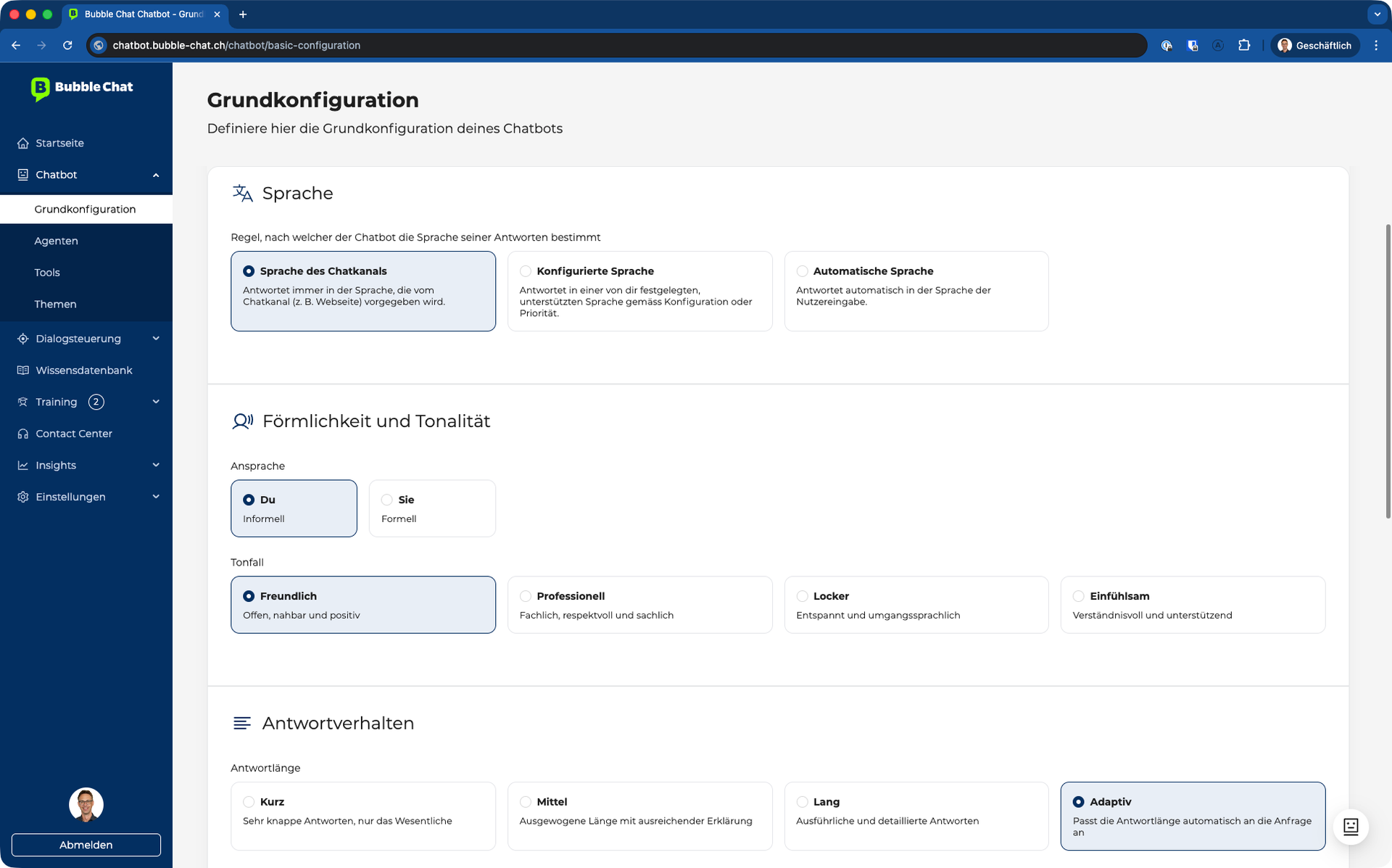 Grundeinstellungen im Bubble Chat CMS zu Tonalität und Persönlichkeit des Chatbots.