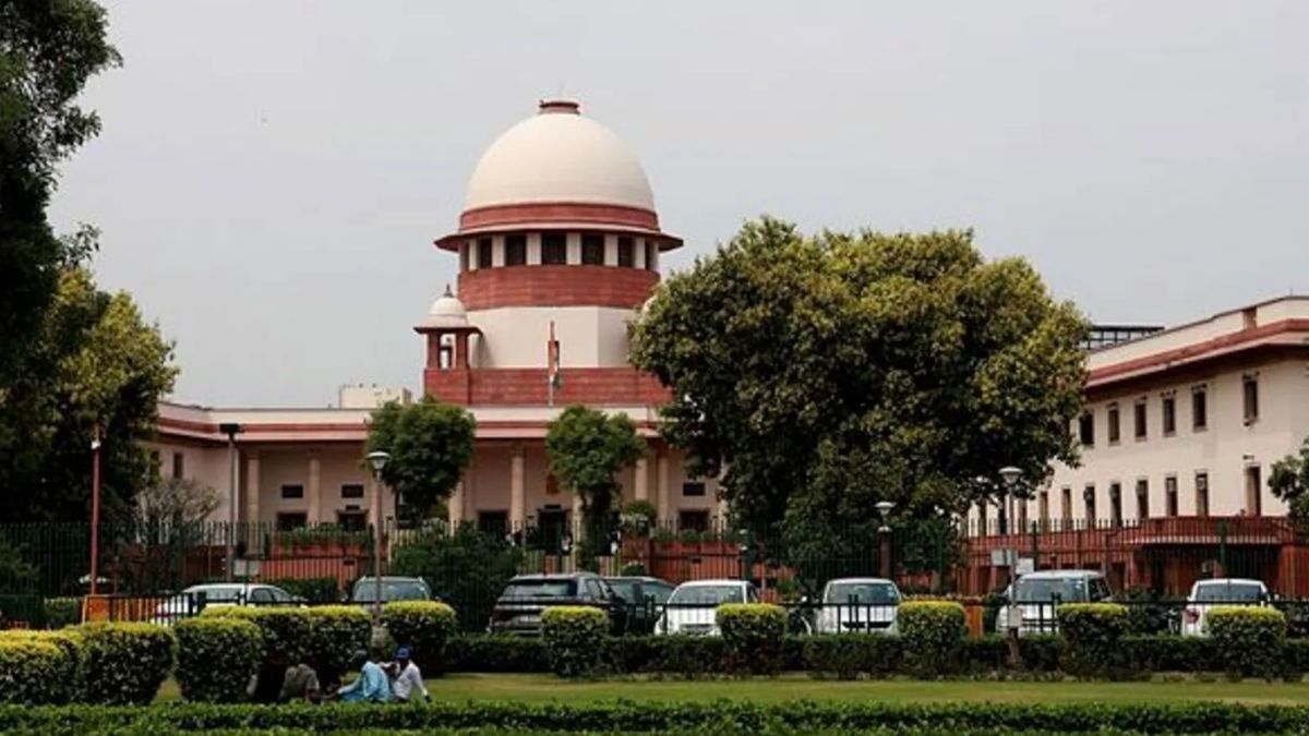 सुप्रीम कोर्ट ने अवैध इमारतों को लेकर सख्त संदेश दिया, 4 अगस्त तक कार्रवाई नहीं तो शीर्ष अधिकारियों की खैर नहीं