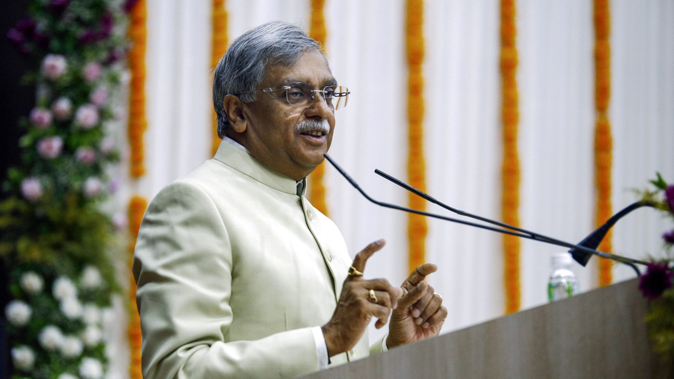 सुप्रीम कोर्ट के न्यायाधीश न्यायमूर्ति विक्रम नाथ: संस्थानों को प्रश्नों का सामना करने के लिए तैयार रहना चाहिए