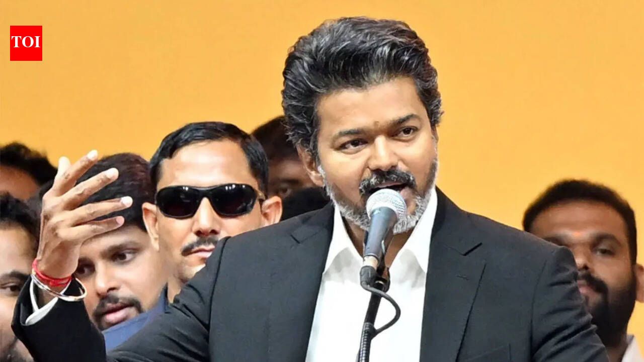 SC ने DMK की याचिका खारिज की, कहा अदालत को राजनीतिक मंच के रूप में इस्तेमाल नहीं कर सकते
