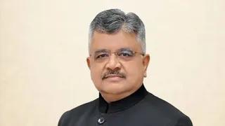 तुषार मेहता का नया बयान: हिंदू कानून की जड़ें 'स्मृतियों' में, मनुस्मृति को लेकर कई भ्रांतियां;