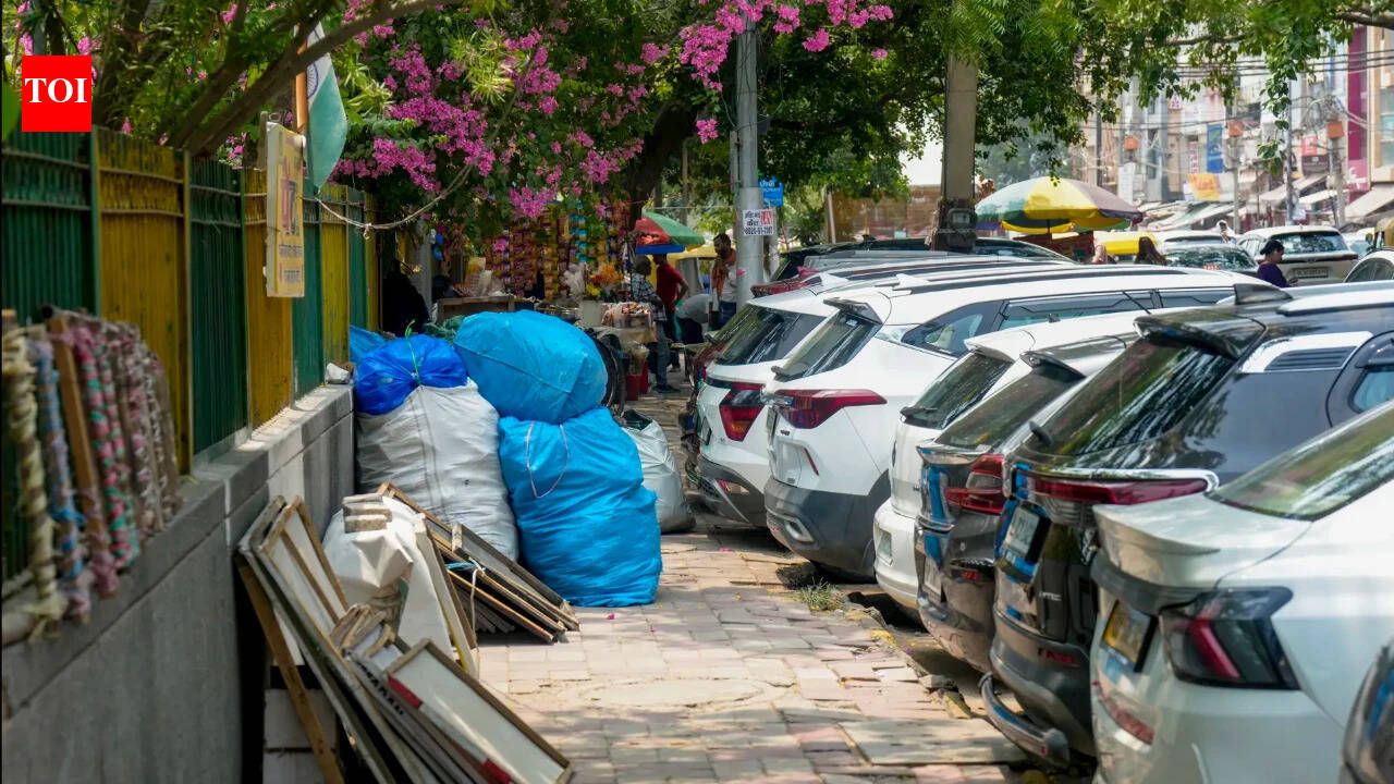 फुटपाथों पर कब्जा कौन करेगा सुप्रीम कोर्ट के फैसले के बाद?