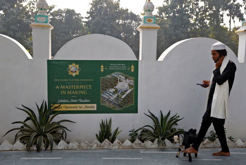अयोध्या: मस्जिद परियोजना को धन की कमी के कारण सीमित किया गया