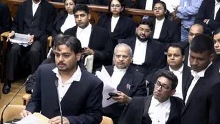 सुप्रीम कोर्ट में अभद्र व्यवहार के आरोपी दो कानून के छात्रों को मिली जमानत