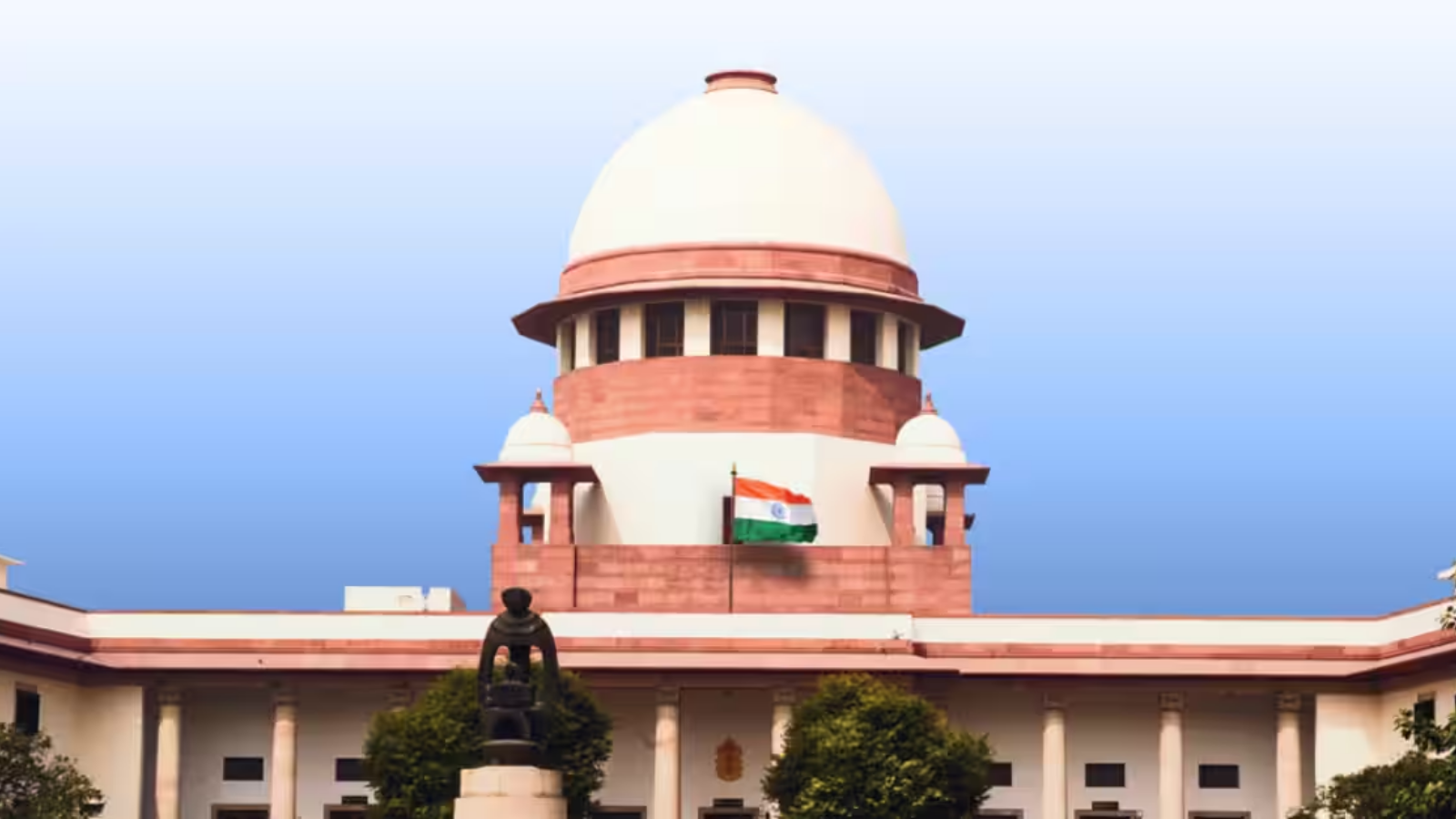 सुप्रीम कोर्ट ने रिटायर्ड जजों की सुविधाओं पर कसा बड़ा दांव, संसद को मांगा एक कानून