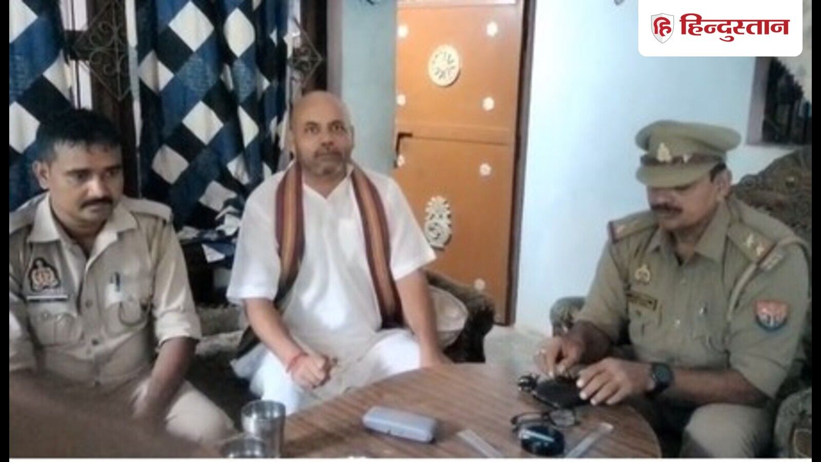 सीएम के दौरे से पहले भाजपा नेता का हाउस अरेस्ट, कानून-व्यवस्था के नाम पर उठे सवाल