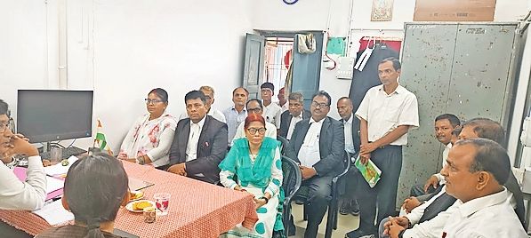 विशेष लोक अदालत की तैयारी को जोर देना होगा