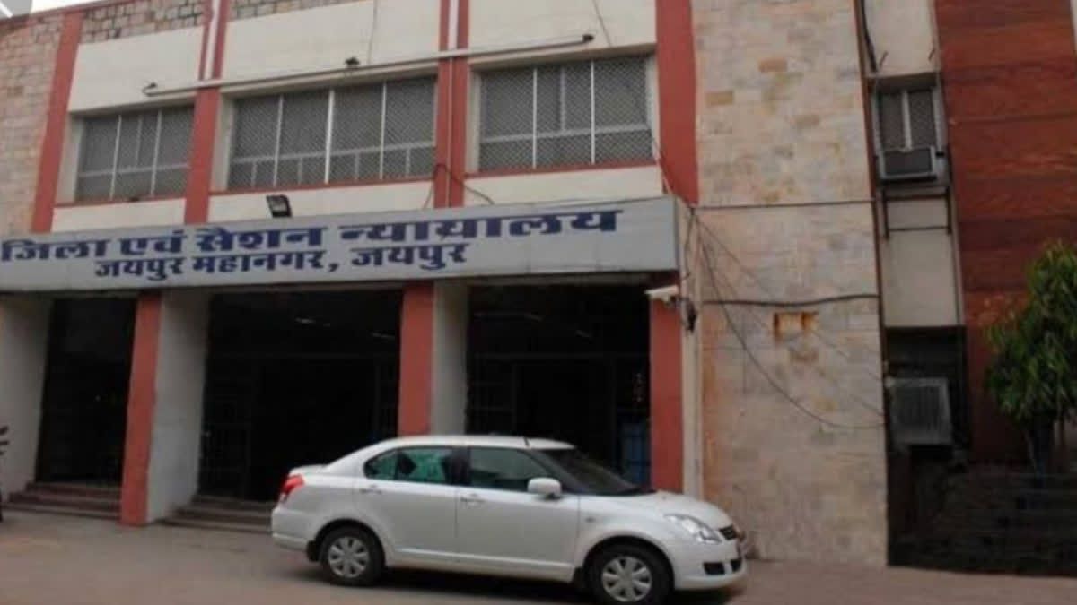 कोर्ट के दो बड़े फैसले: नाबालिग से दुष्कर्म के दोषियों को 20 साल की सजा, एयरबैग नहीं खुलने पर कार कंपनी को चुकाने होंगे 40 लाख