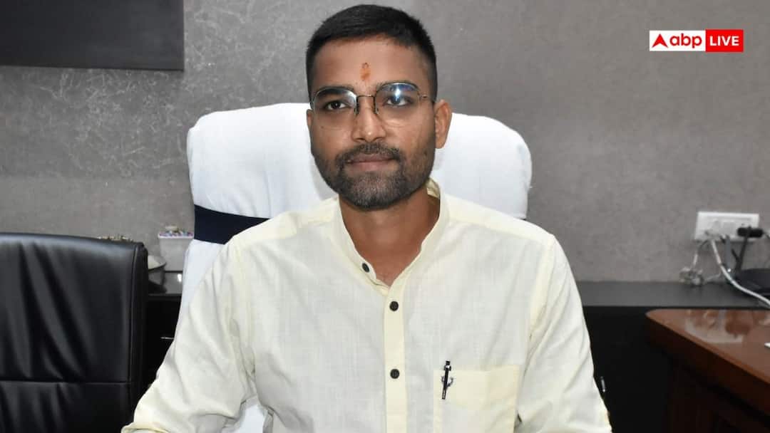 सुप्रीम कोर्ट का सवाल, 6 महीने से मंत्री दीपक प्रकाश का जवाब