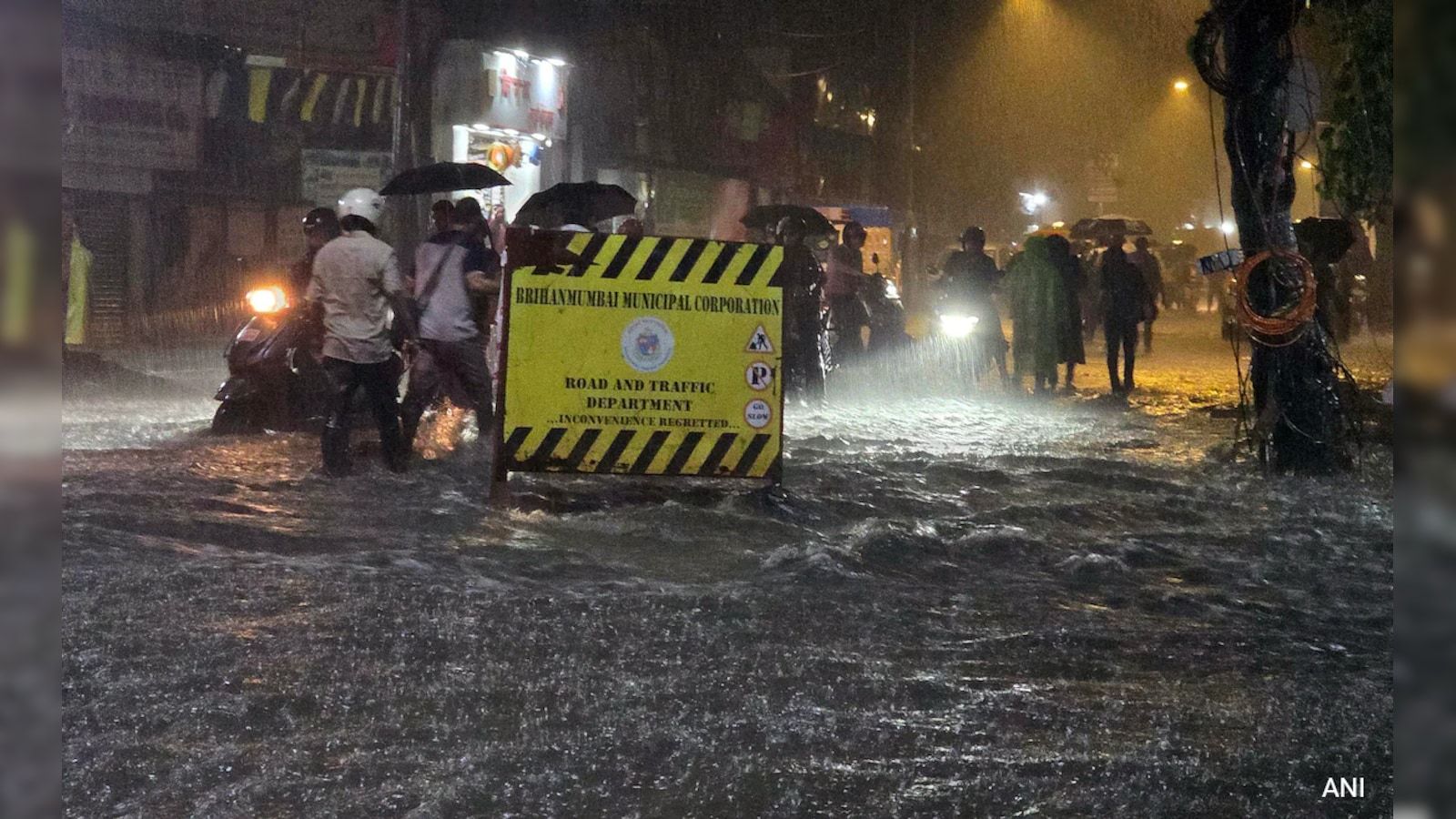बाढ़ का 'हमारी रचना': उच्च न्यायालय ने नागरिक निकाय को दोष देना बंद करने की सलाह दी, अवैध दुकानें और जमीन हड़पना है समस्या