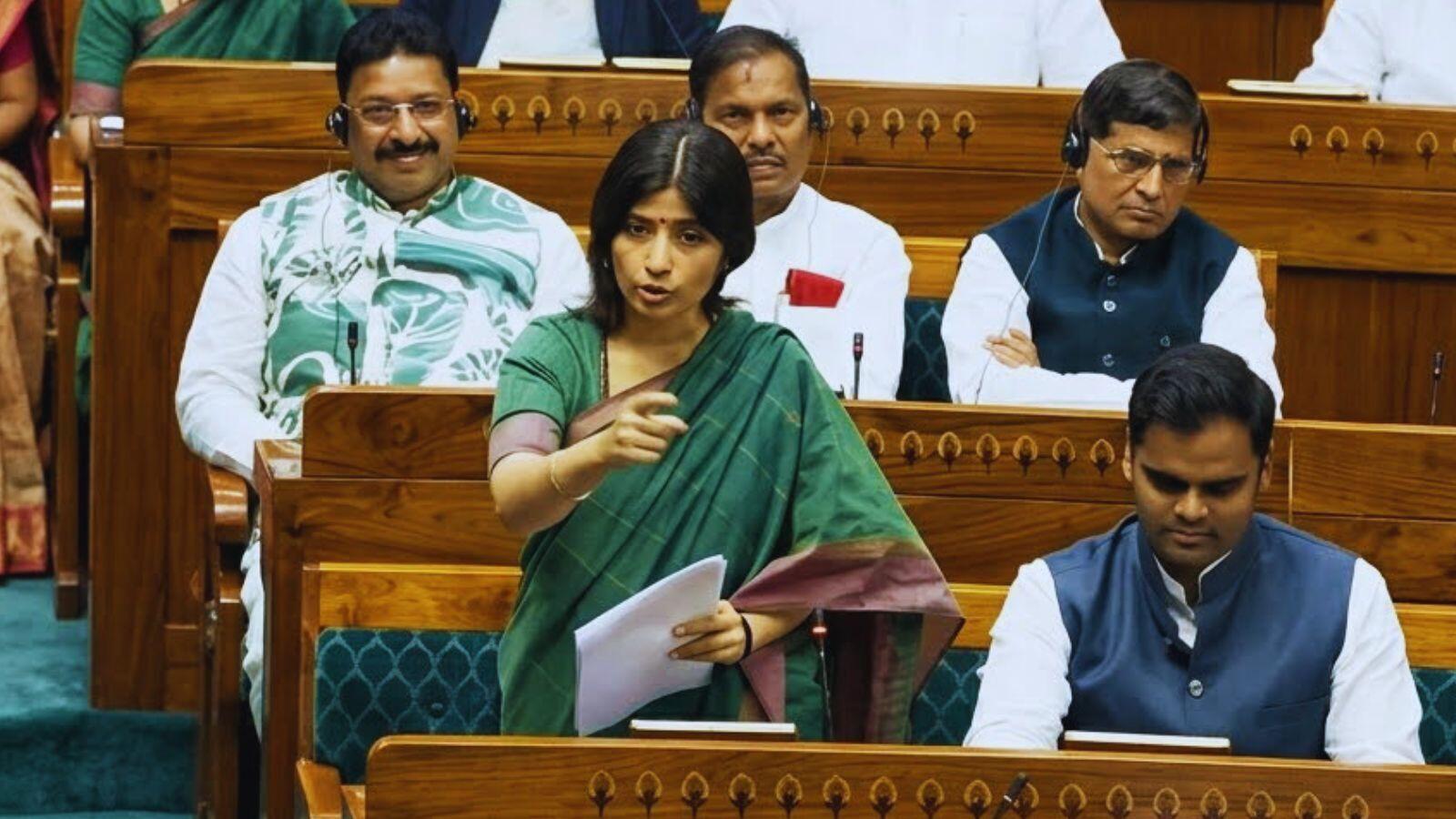 लोकसभा में डिंपल यादव का सरकार पर हमला, सांसदों के दल बदल पर कानून लाने की मांग