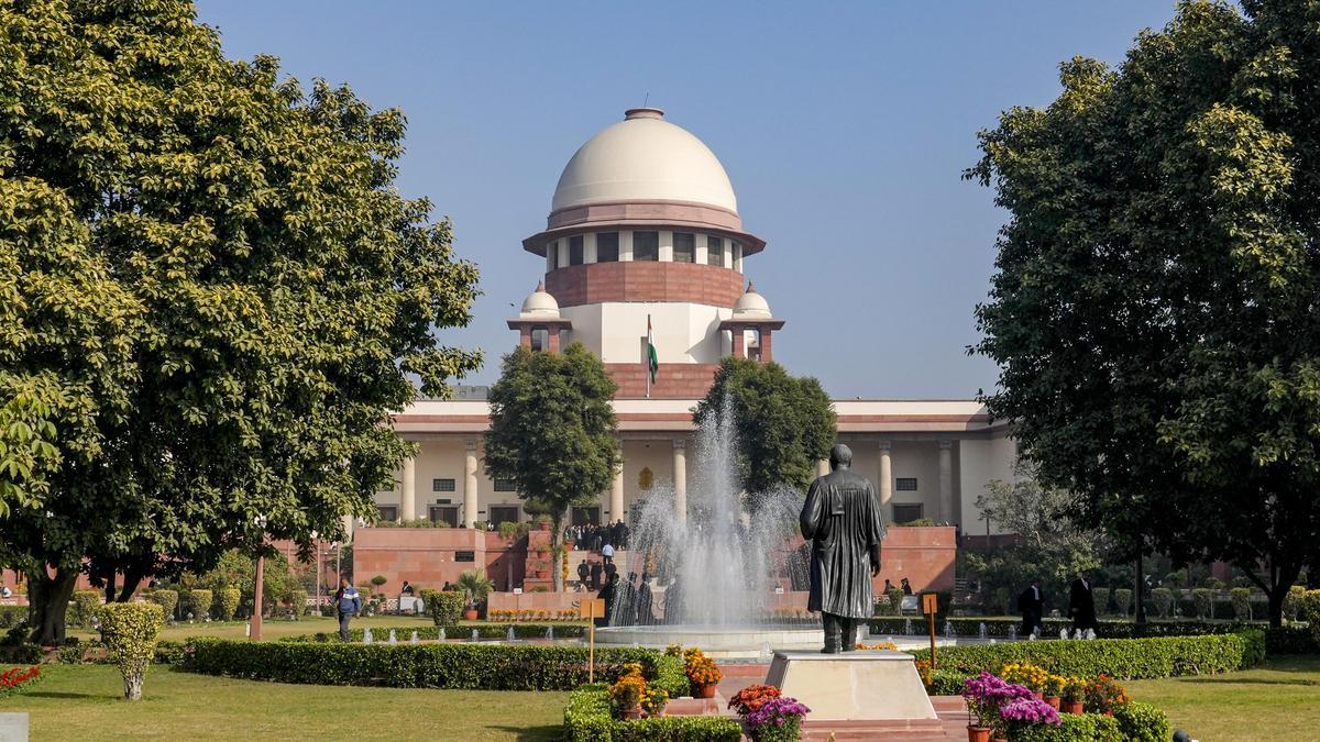 सुप्रीम कोर्ट ने करूर भगदड़ मामले में मामला स्वतंत्र भाषण पर निषेधाज्ञा के समान माना