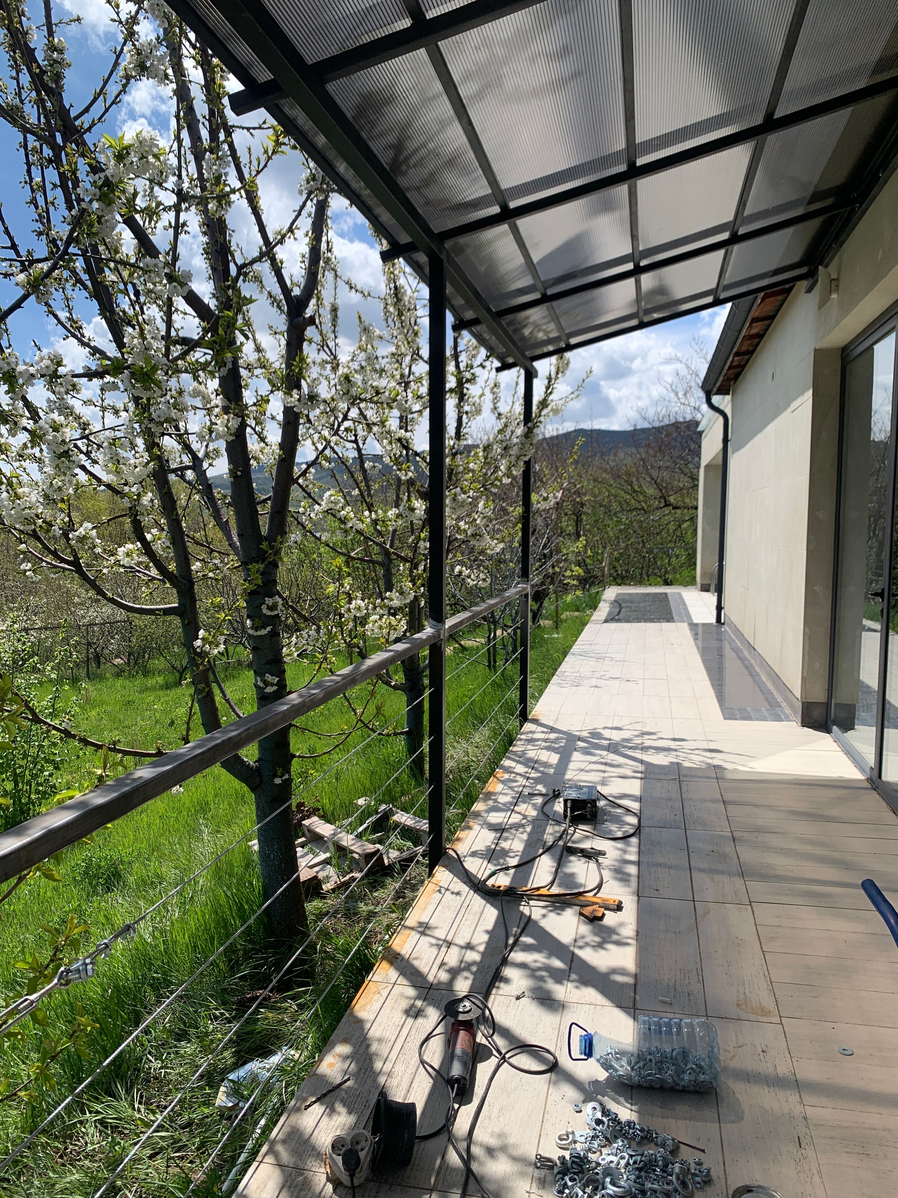 Shade transparent for terrace 