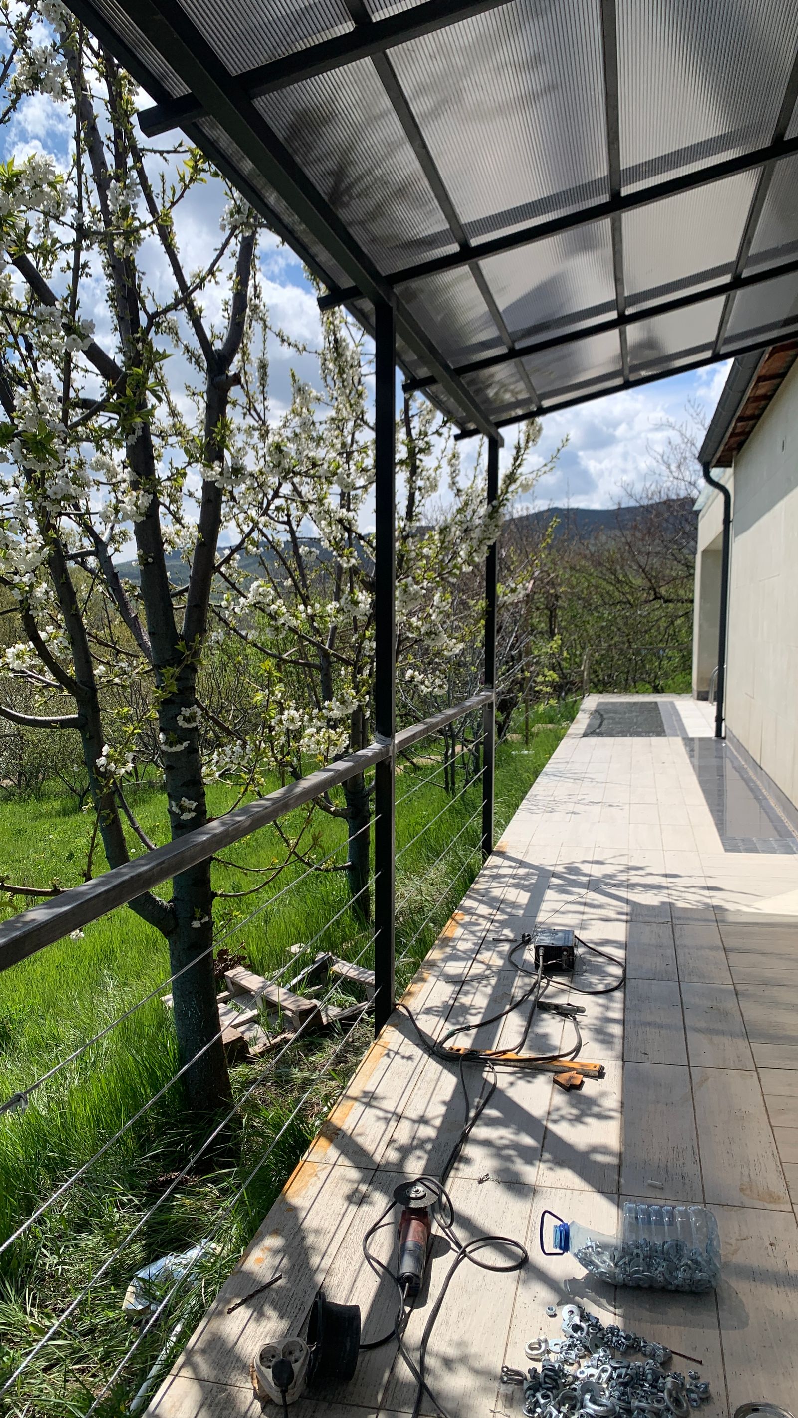 Shade transparent for terrace