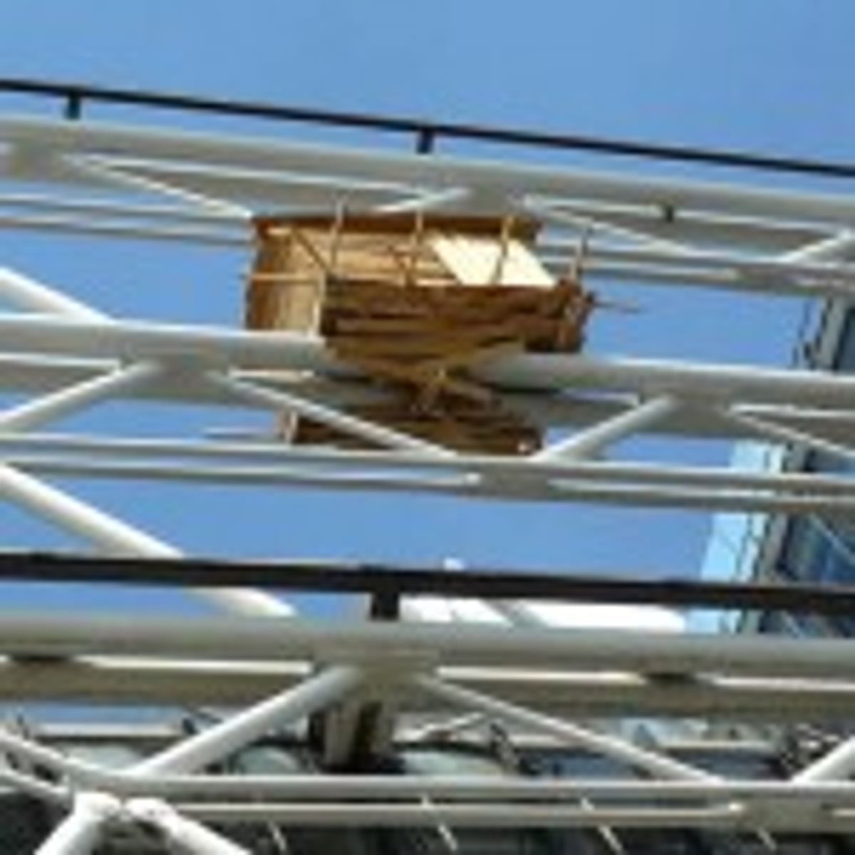 tree hut au centre Pompidou en 2010
