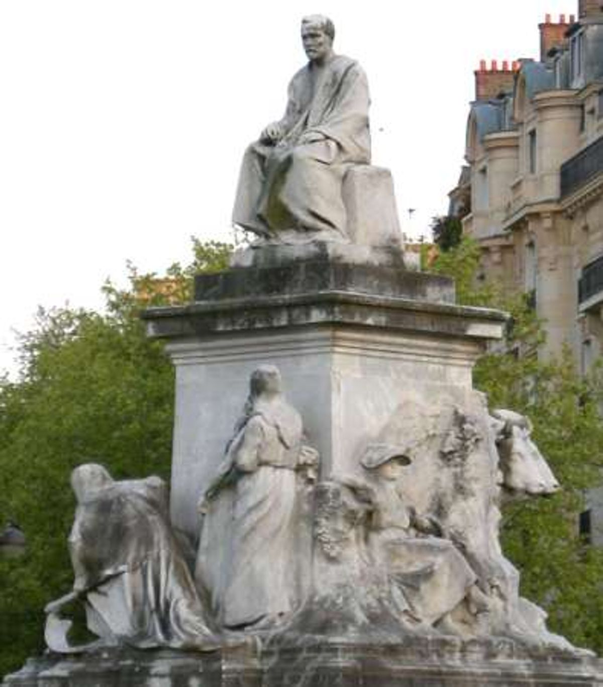 l'harmonie dominant la discorde, scultpure de Récipon en 1900