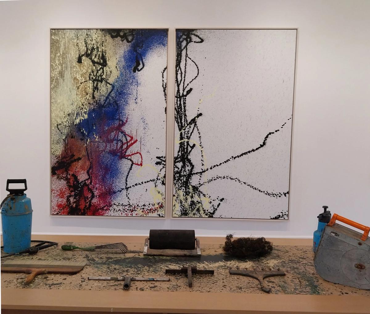 H.Hartung. T1989-R24 (1989. acrylic sur toile. 80x142)