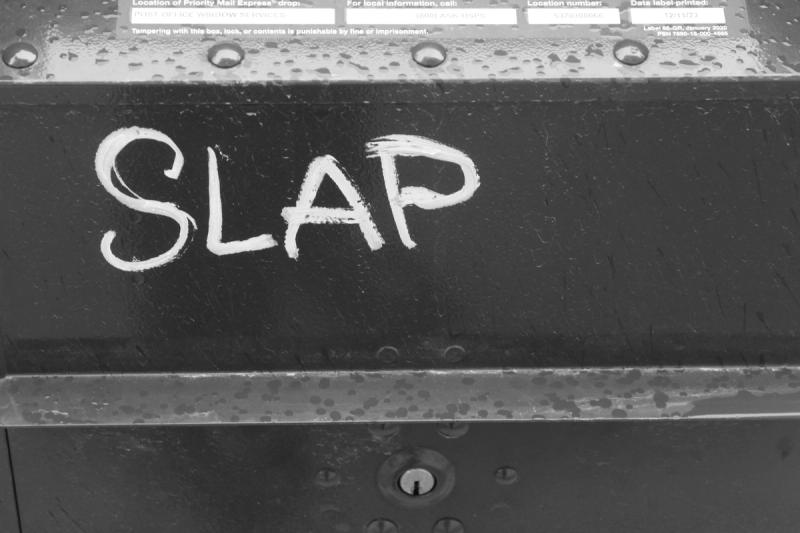 Slap graffiti