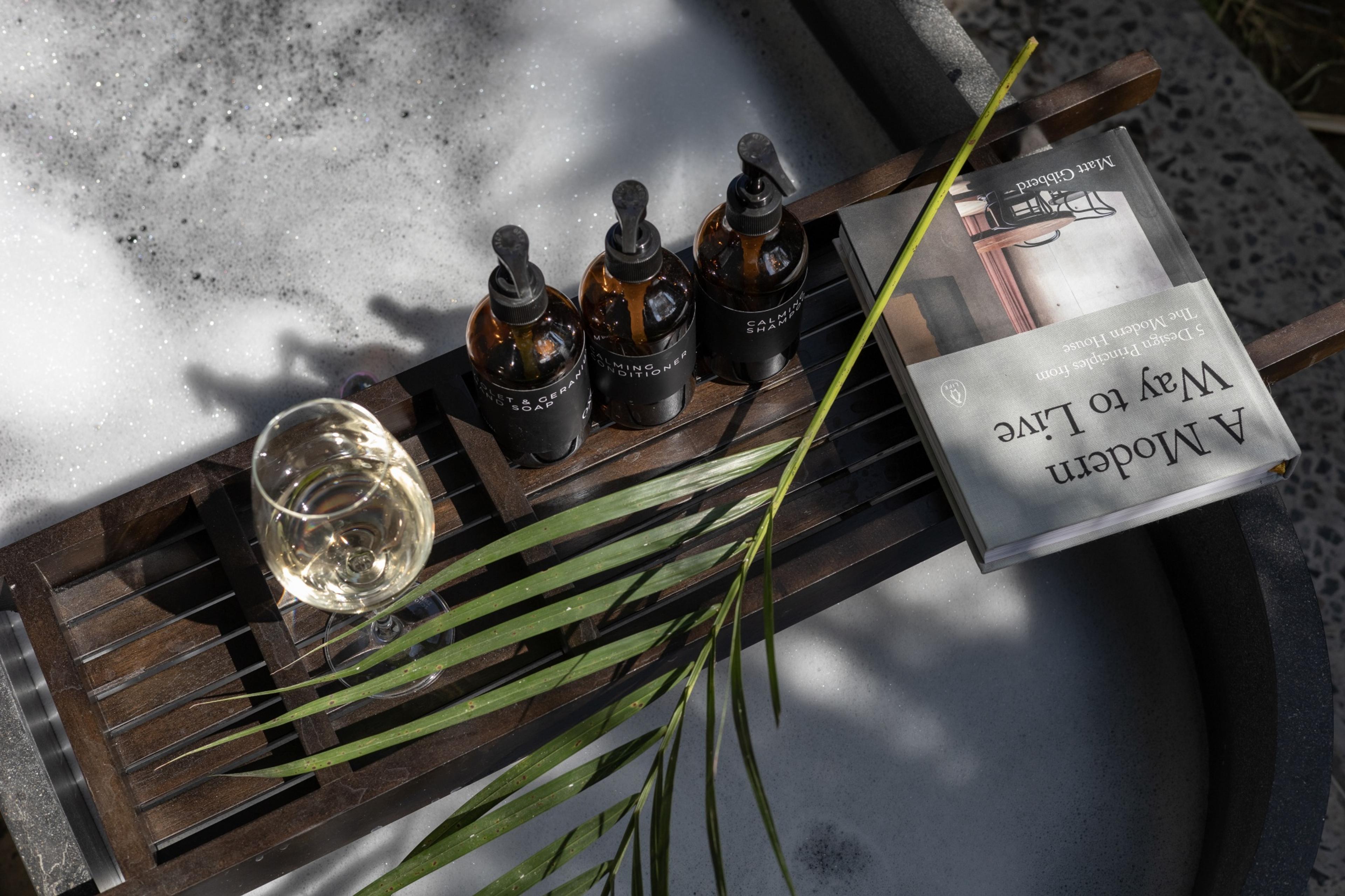 Nova by OXO villa in Batu Bolong, Canggu, Bali — thumbnail 5