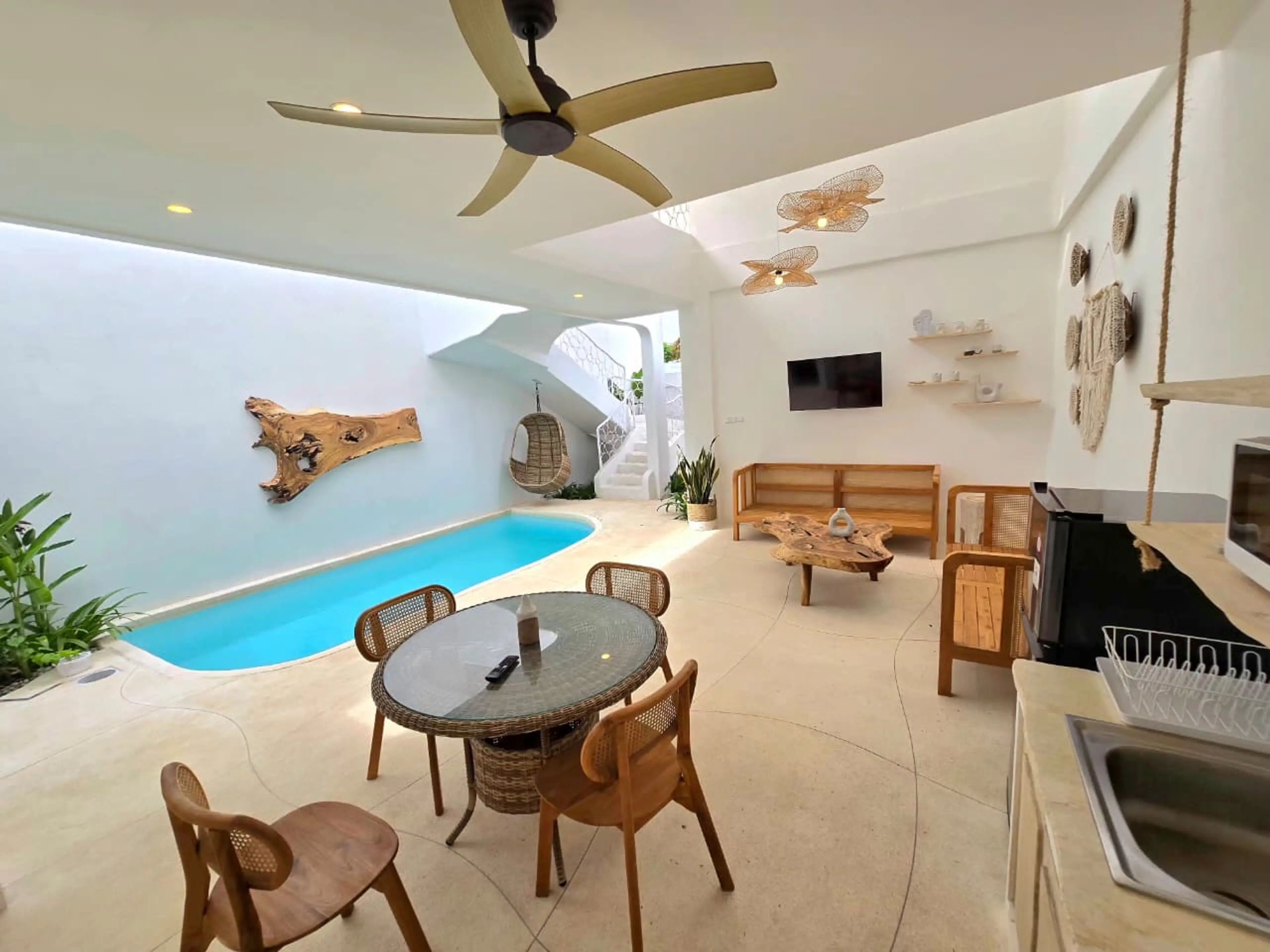 villa in Melasti, Bukit, Bali — thumbnail 4