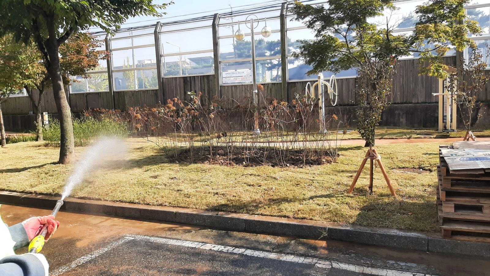 Landscape Repairs at Byeogam Jugong Apartments, photo 15