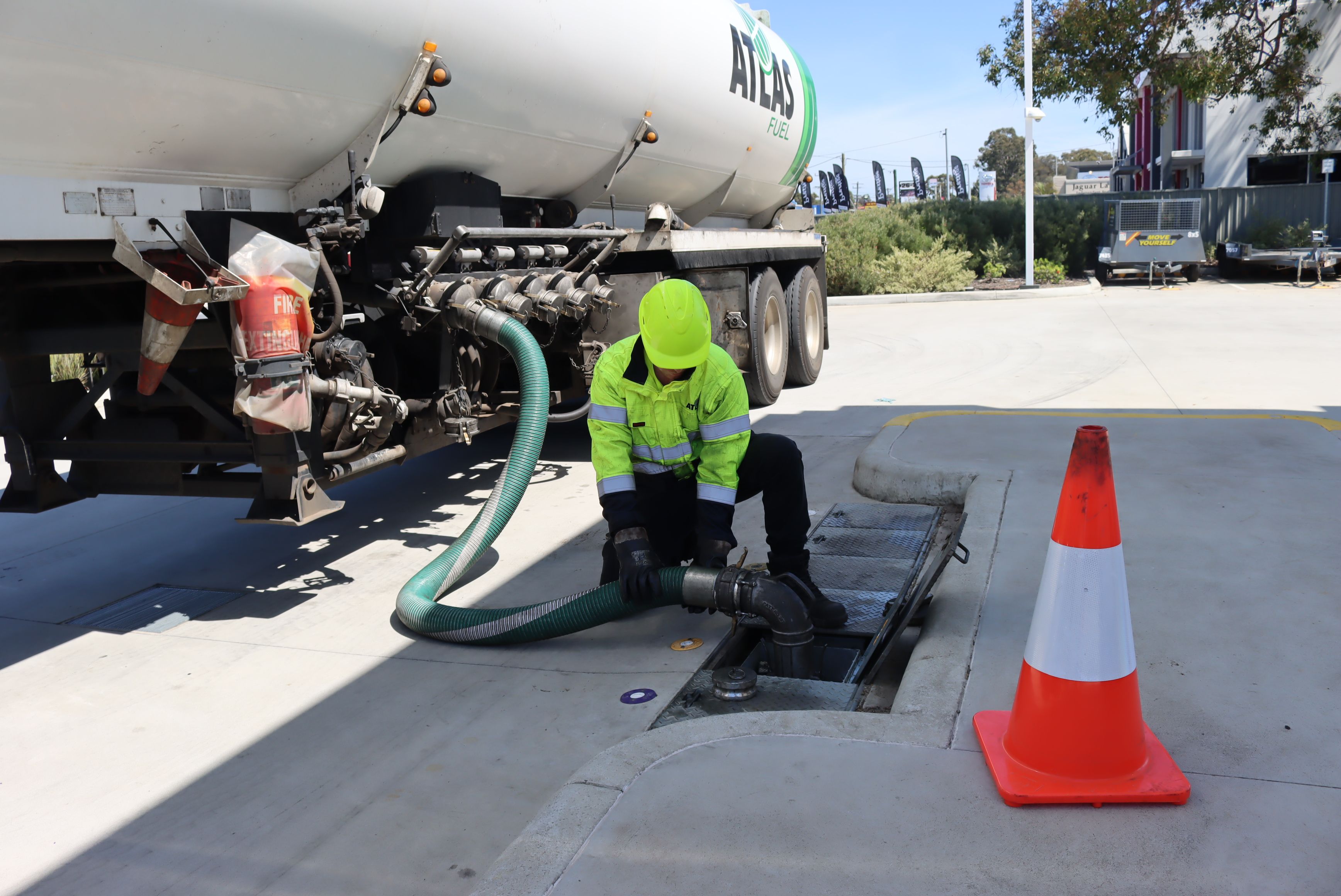 Bulk fuel transport