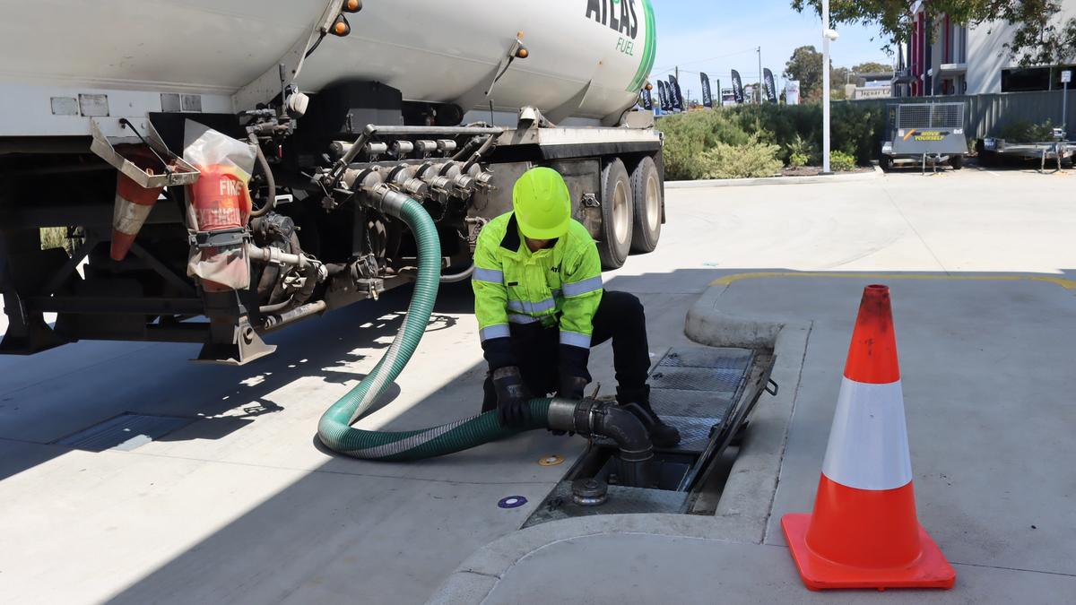 Bulk fuel transport