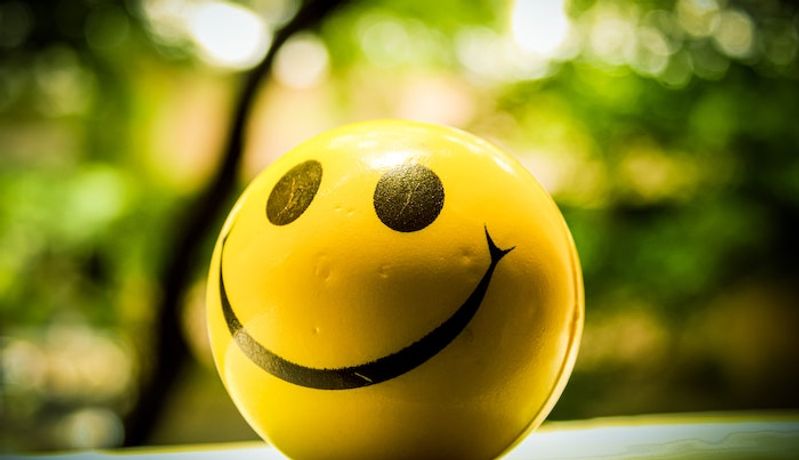 The smiley face game — seeing the power of second thoughts