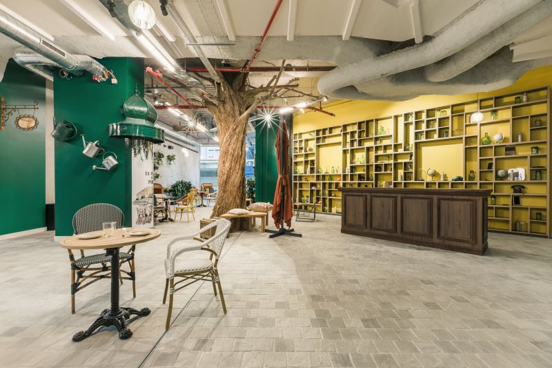 Espace hospitality premium au décor végétal immersif chez Comet Landscape