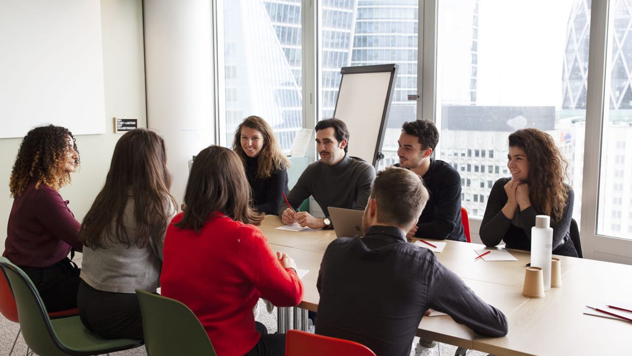 Los 4 roles esenciales en una reunión