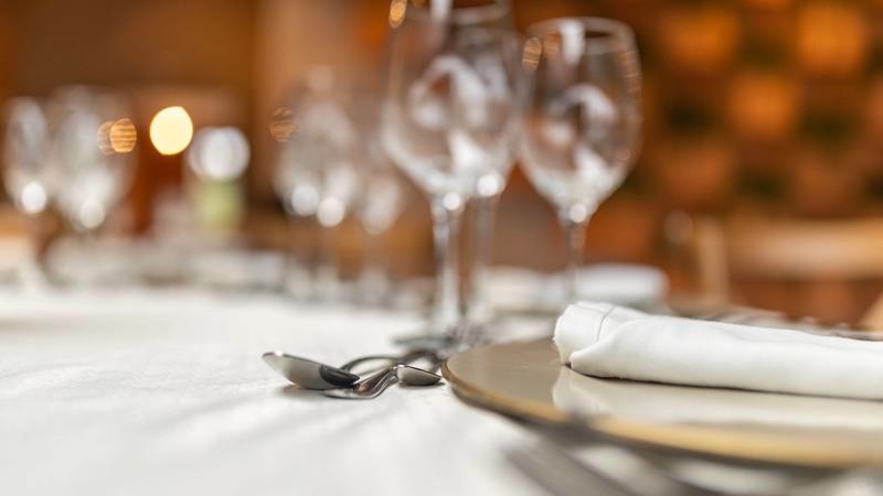Cena sentada