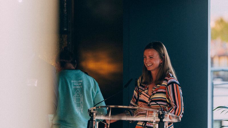 Onderzoek YouGov x Comet Meetings: de bedrijfsvergadering in België!