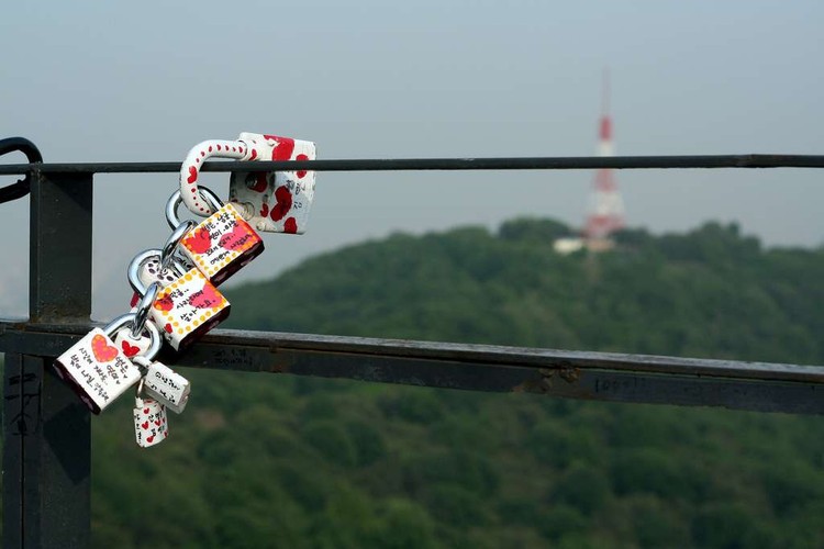 4 Ways to Own Your Customer Relationships