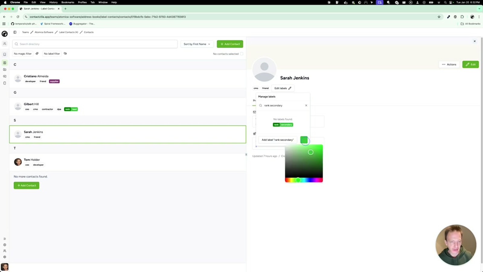 Contact detail view showing the Edit Label dropdown with available labels and color picker