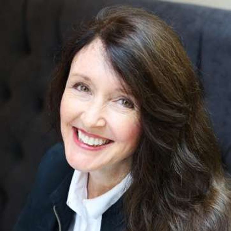 Headshot of Gillian Kerr