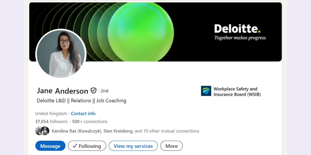 LinkedIn premium custom button booking link