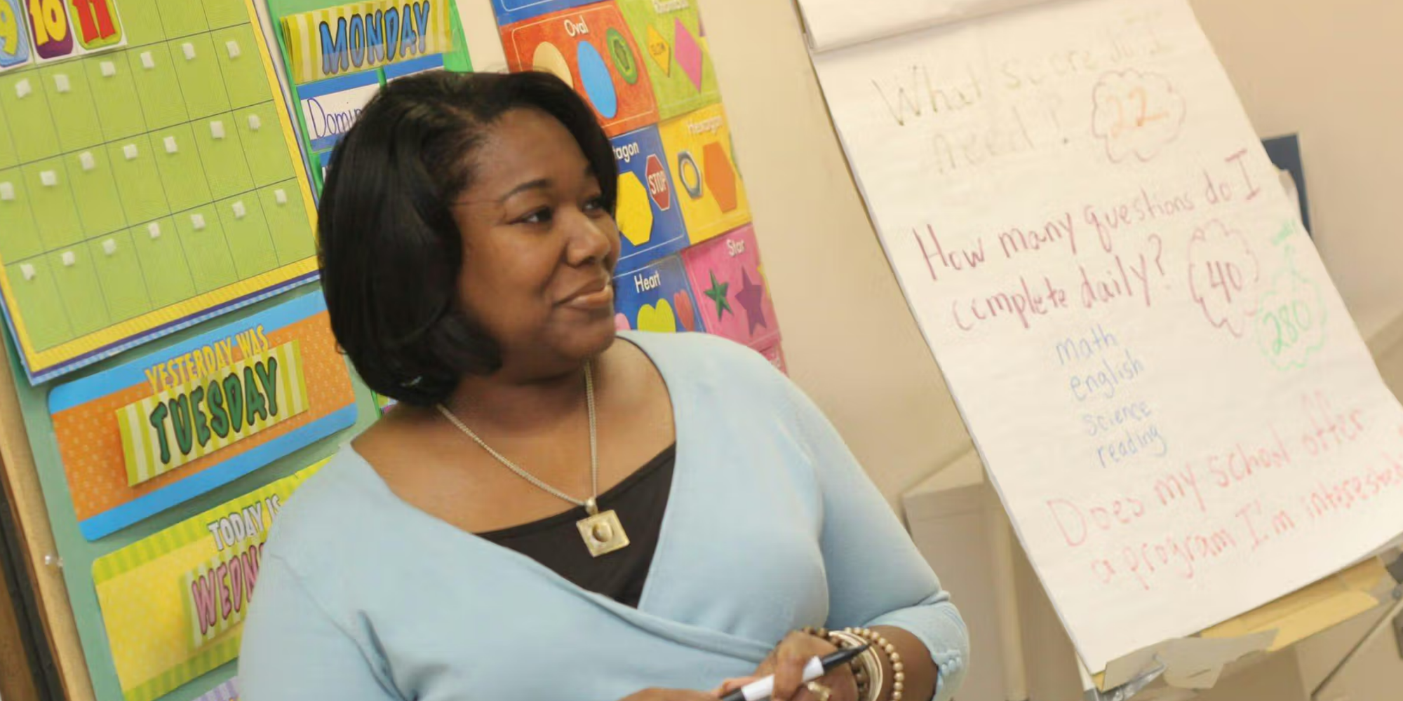 Profesor preparándose para una reunión