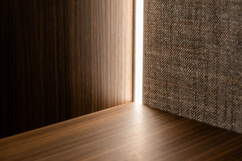Ludlam Luxury Closet — detail 2