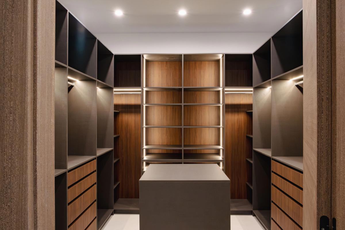 Pinecrest Signature Closet — primary