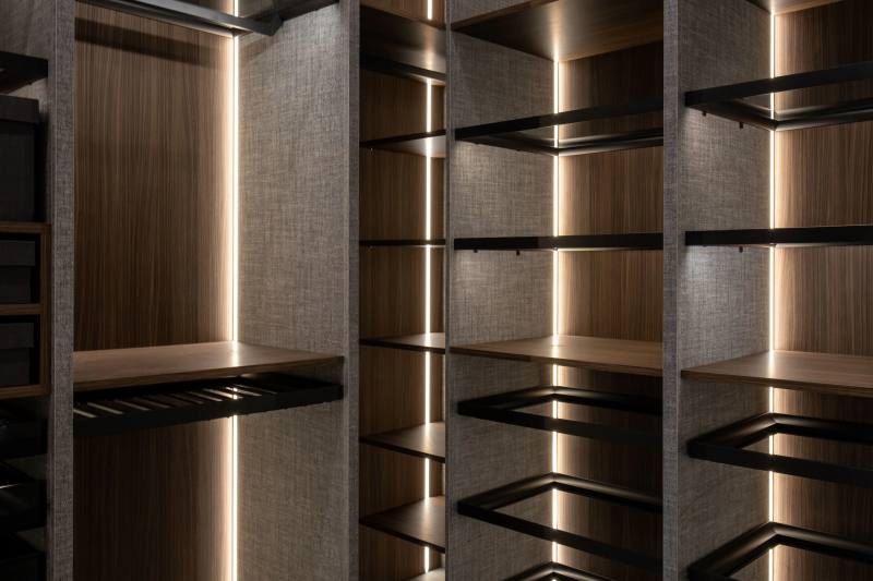 Ludlam Luxury Closet