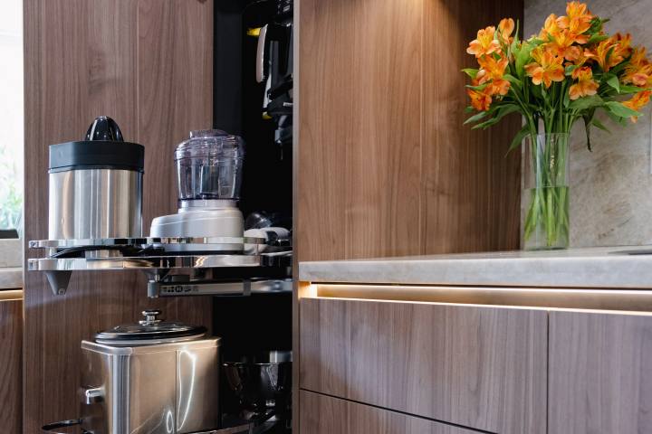How to Design a Functional Luxury Kitchen: A Complete Guide for 2026